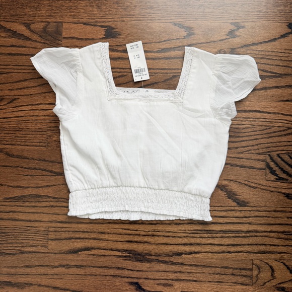 NWT Abercrombie Girls White Lace Trimmed Cropped Blouse - size 9/10 - Picture 4 of 4